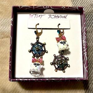 Betsey Johnson ghost and web earrings